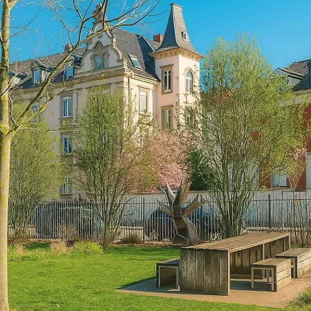 La Cotonniere Downtown